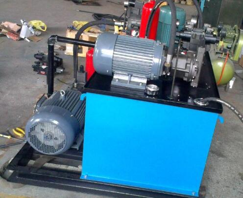 <a href=http://www.lyxfwh.com.cn/news_article?news_id=108>液壓設(shè)備</a>